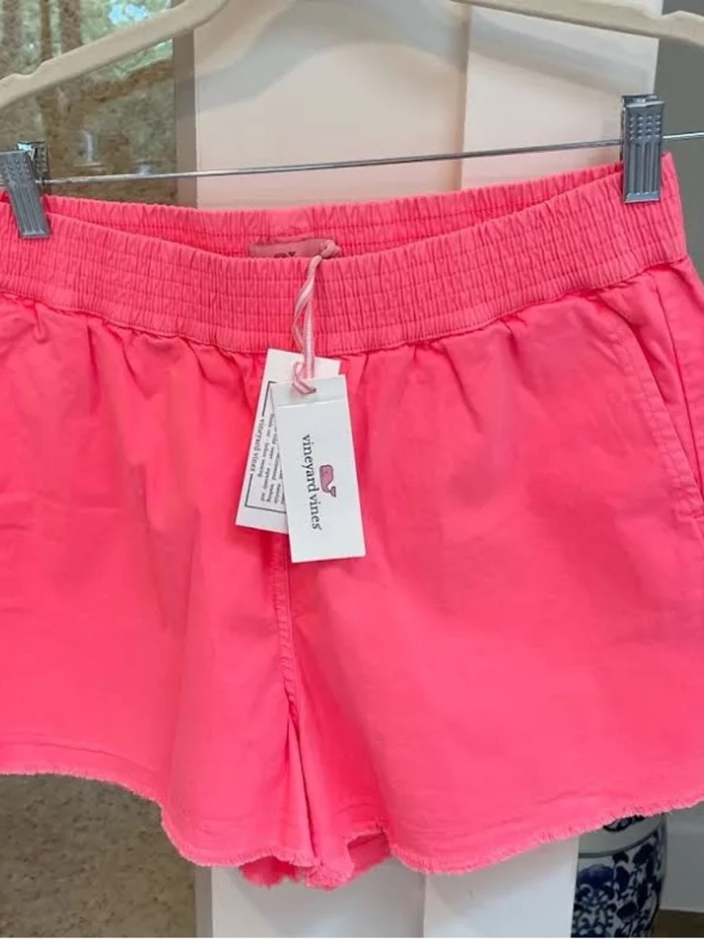Vineyard Vines Neon Pink Elastic-Waist Athletic Shorts